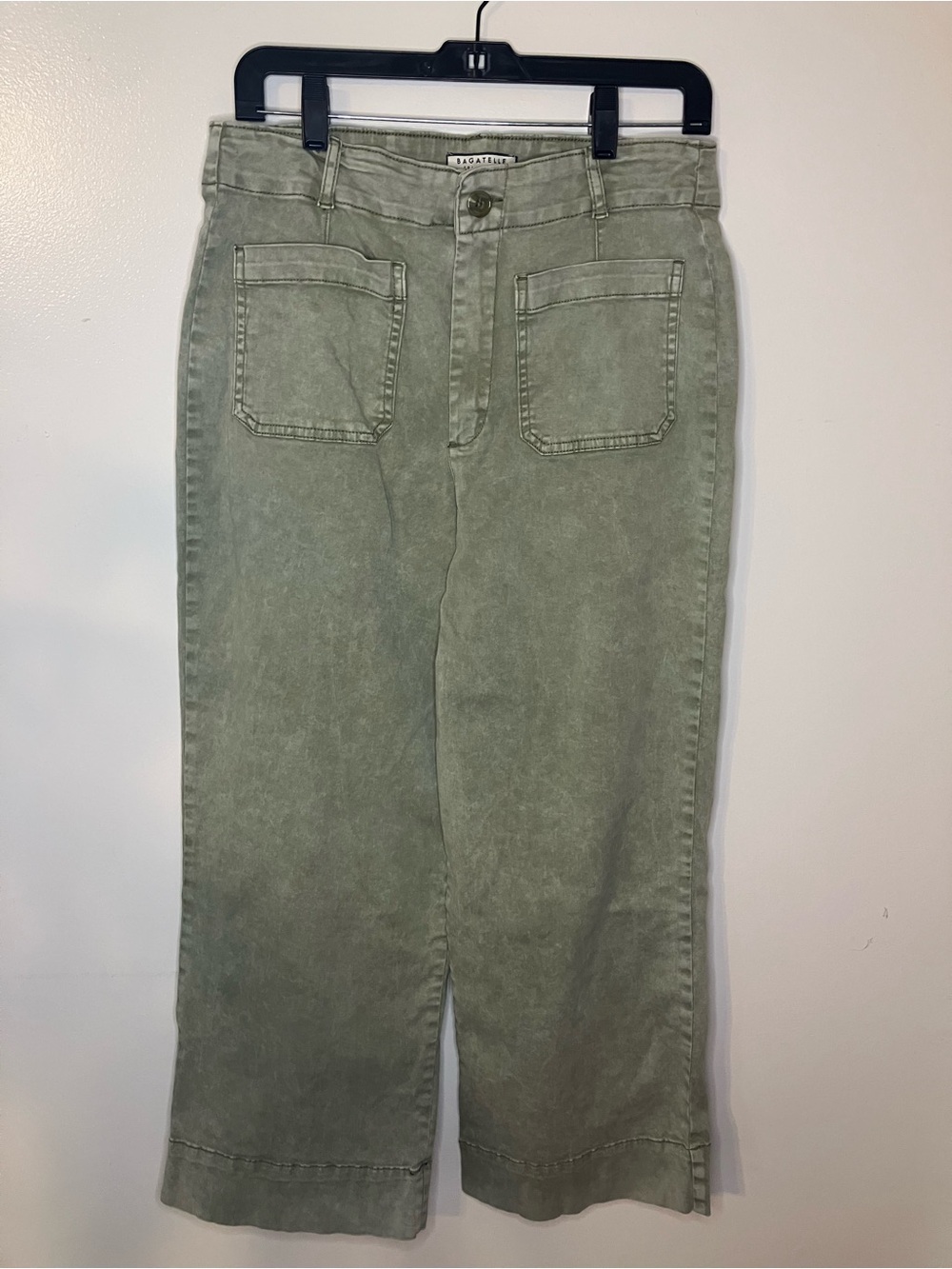 Bagatelle Size 12 Sage Green Cropped Wide Leg Pants